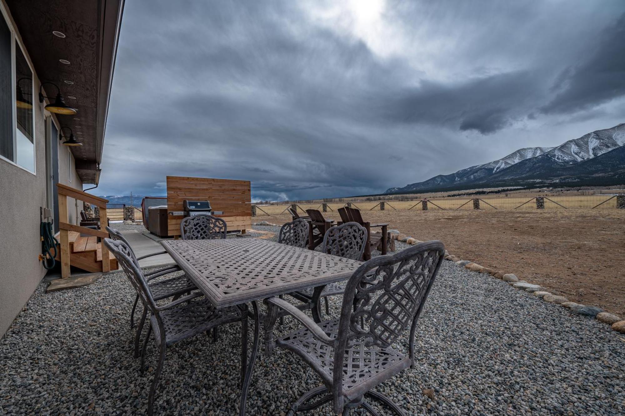 Buena Vista Mountain Retreat - Ultimate Privacy With Spa & Unbeatable Views Exteriör bild
